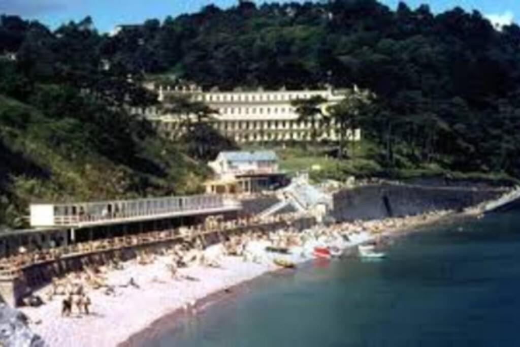**Sunny And Bright, Thatchers Rock One Bed Beach Front Apartment*** Torquay Eksteriør bilde